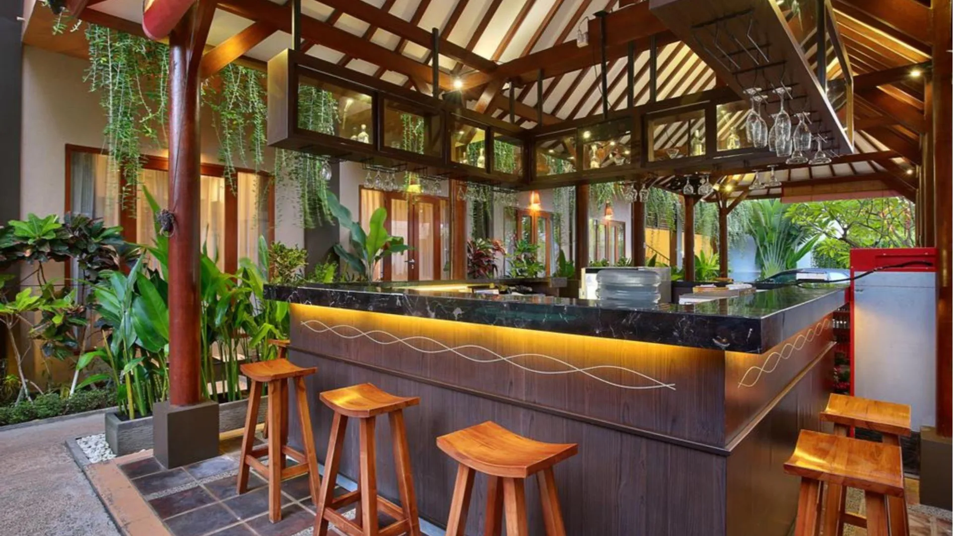 Bali Chaya Hotel Legian 3*,  Indonesia