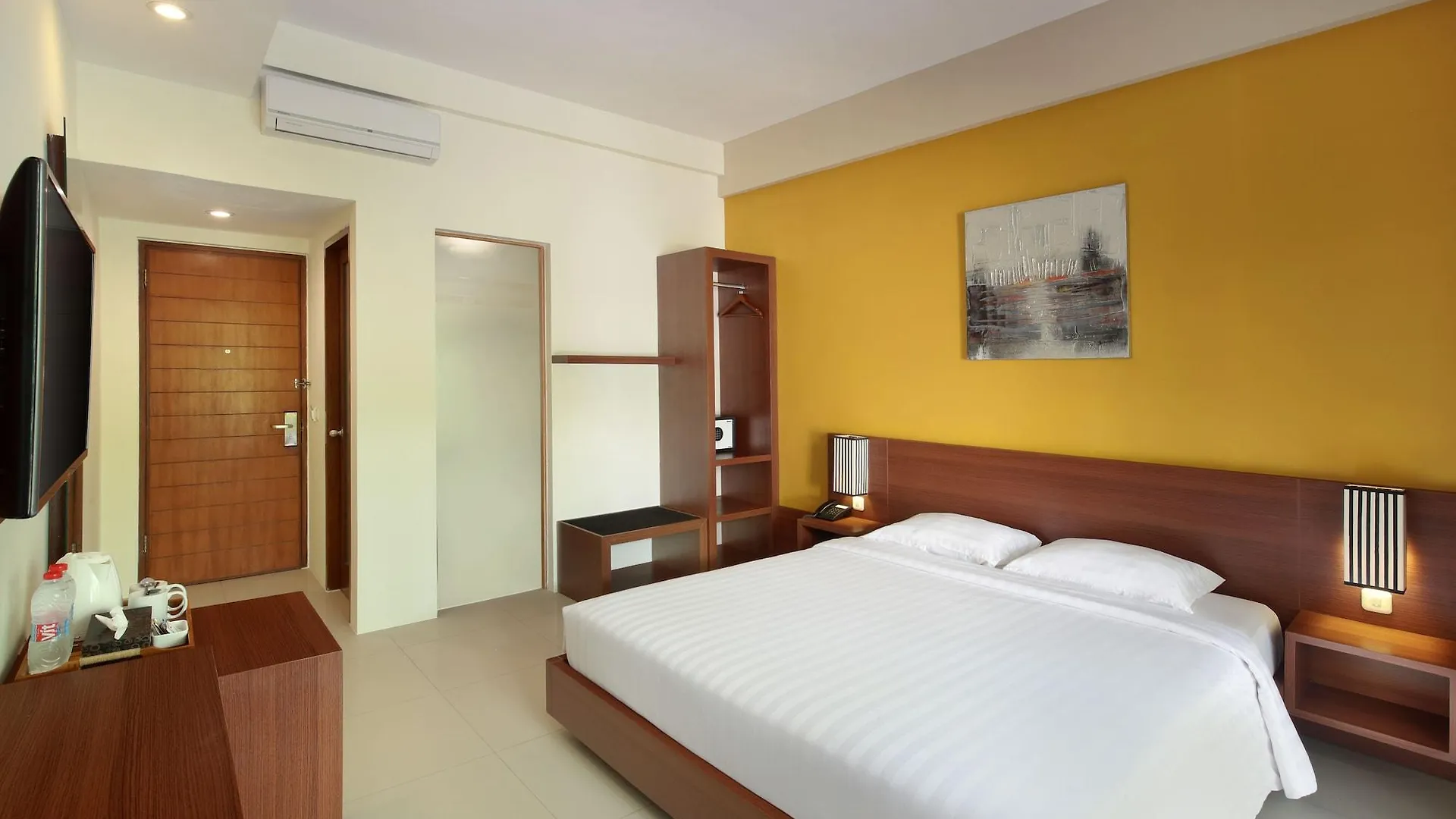 Bali Chaya Hotel Legian 3*,